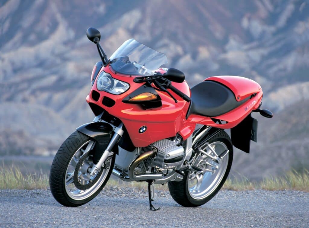 BMW R 1100 S Red LHS front left static