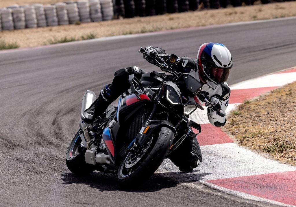 BMW S 1000 R: Complete Buyers Guide to Everyday Awesome 13 2025 BMW M 1000 R on track