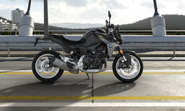 The BMW F 900 R in Australia: Spec and Option Differences