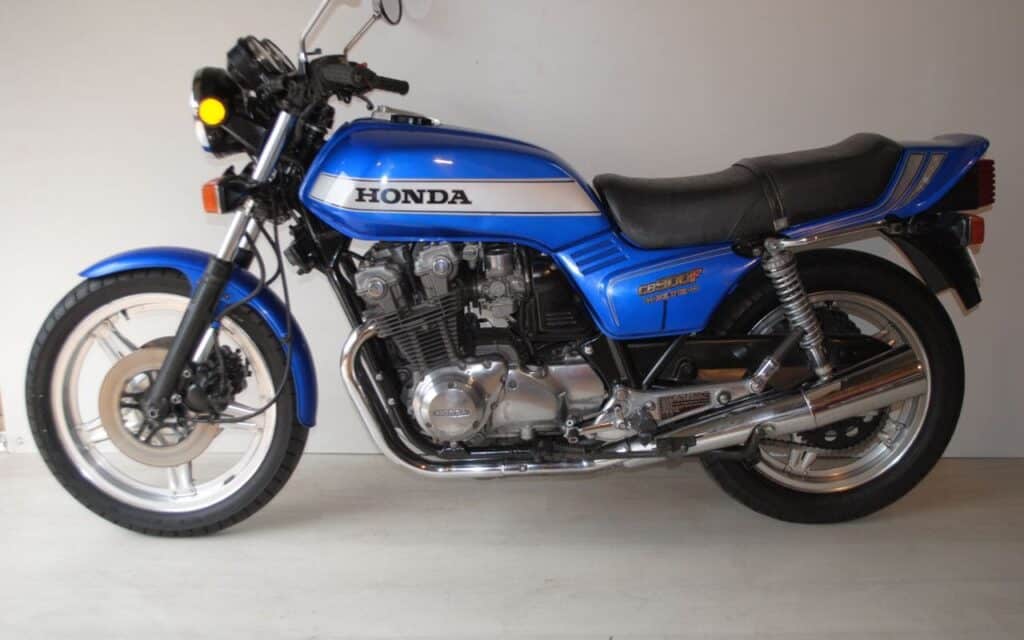 The original blue Honda CB900F Bol d'Or