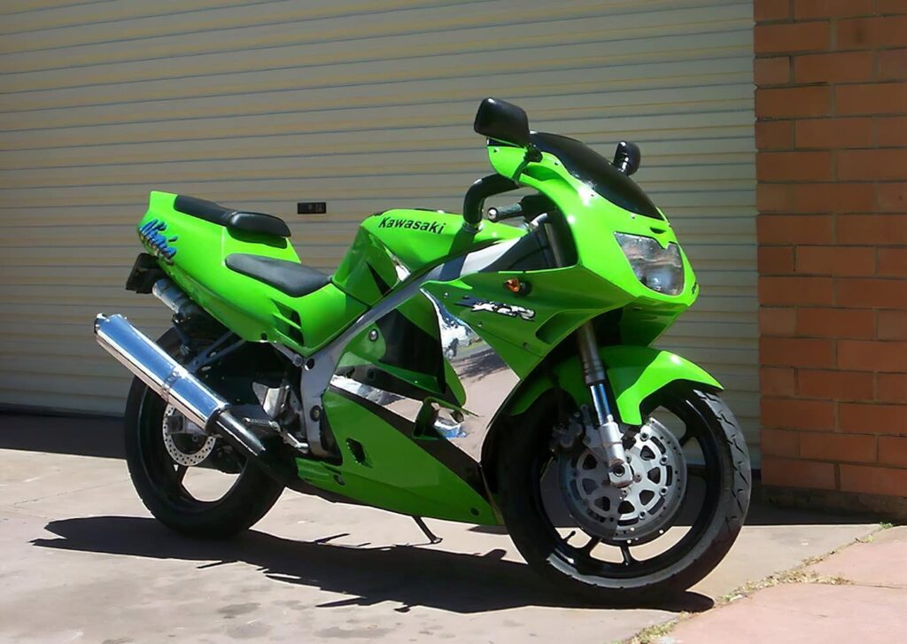 Classic Kawasaki ZX-2R four-cylinder 250cc bikes