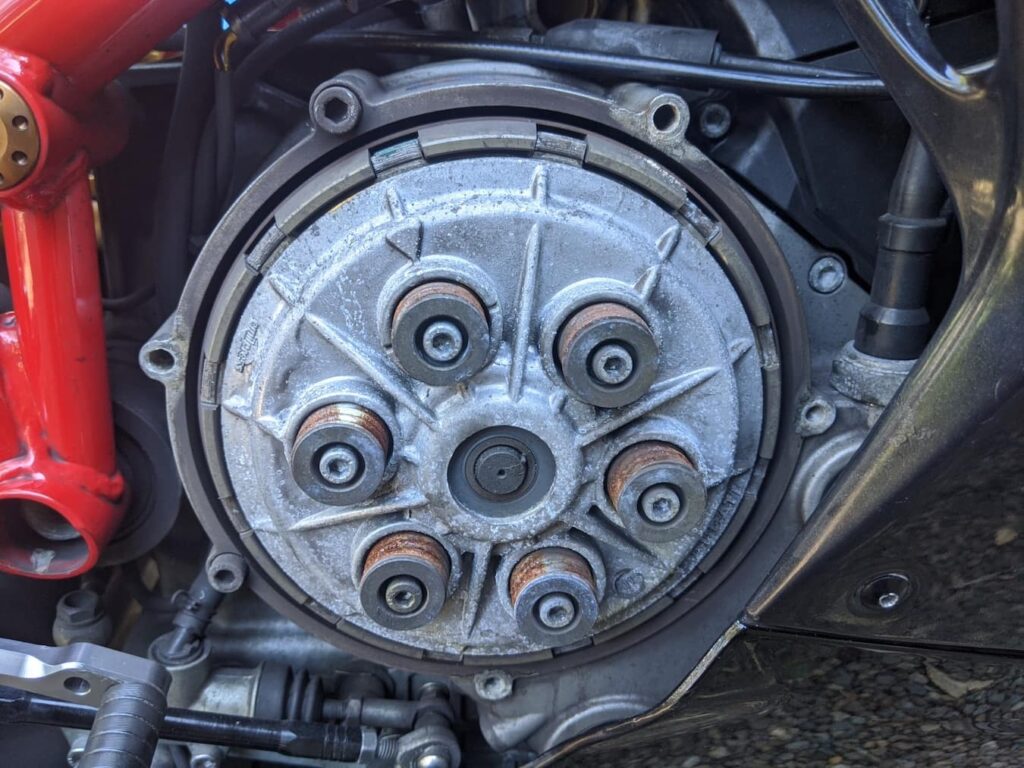rusty Ducati clutch springs, open cover