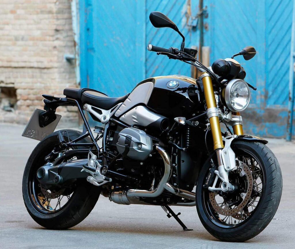 2014 BMW RNineT with a Camhead boxer engine.