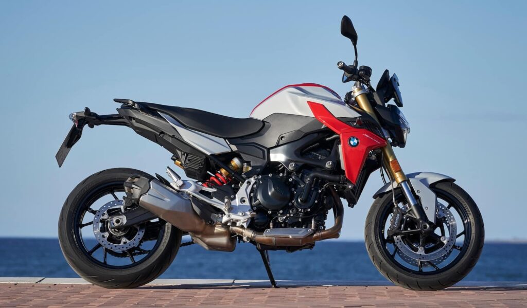 2020 BMW F900R Cruise Control