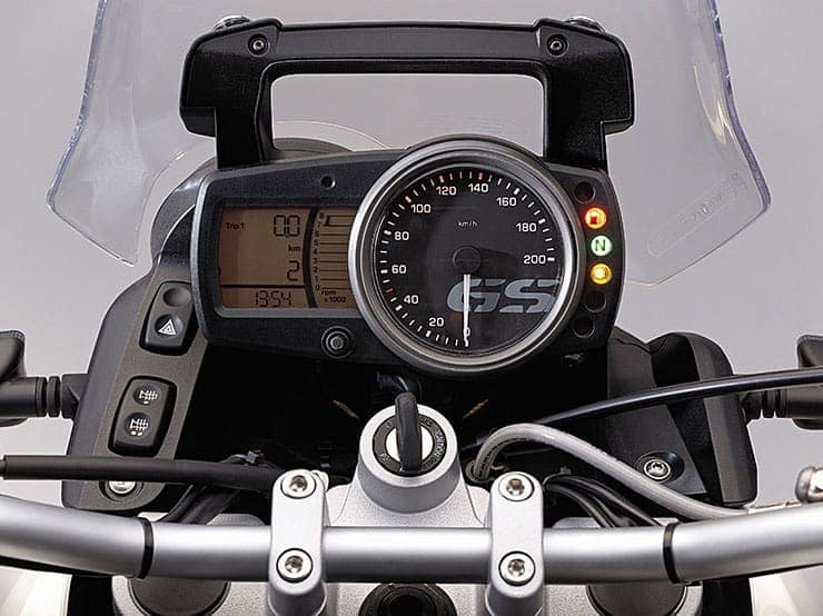 BMW G650GS dash cockpit