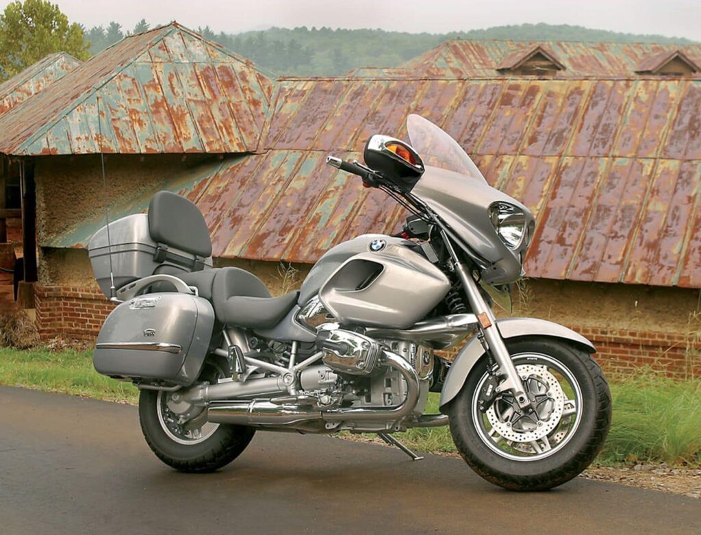 BMW R1200CL luxury cruiser - pearl silver, in front of a barn