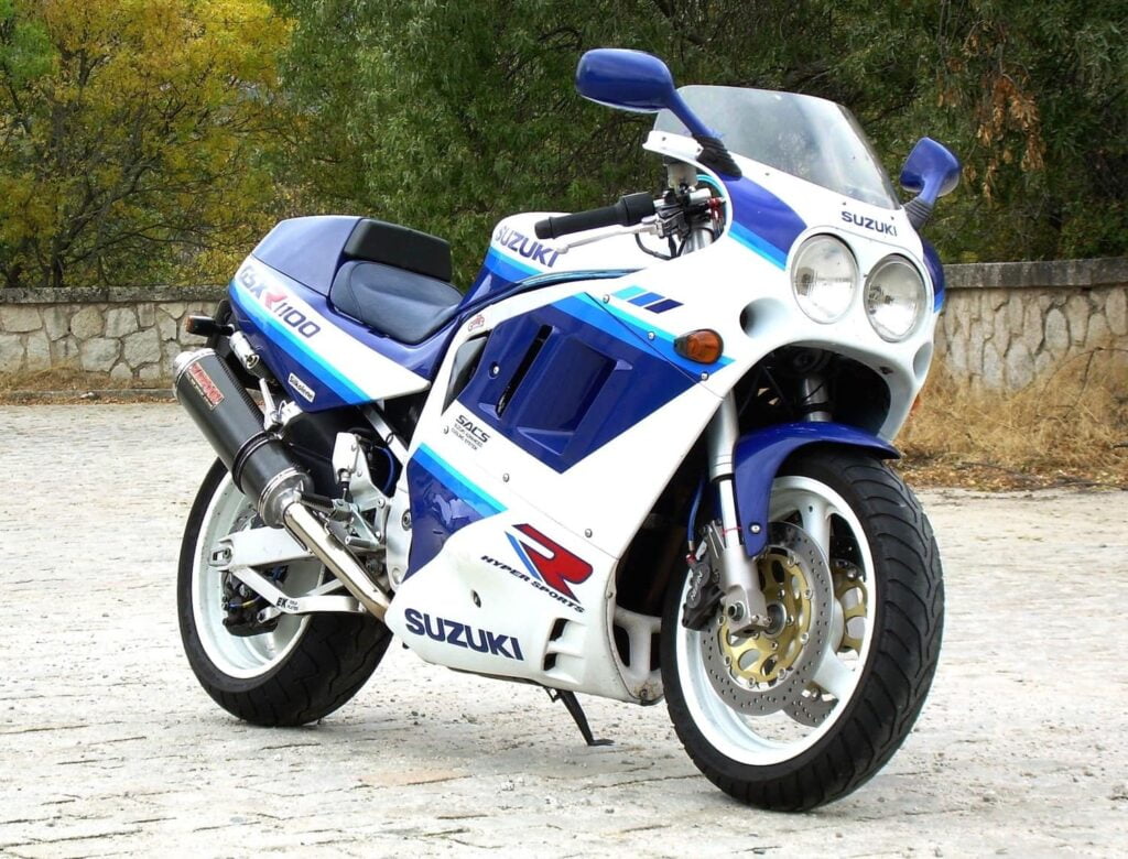 GSX-R 1100, a classic motorcycle, unimpacted by style effect of Ducati motorcycles