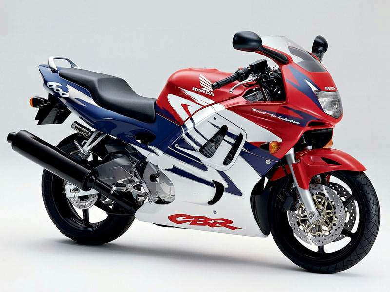 Third-generation Honda CBR600F3 - the only carburettor one to buy