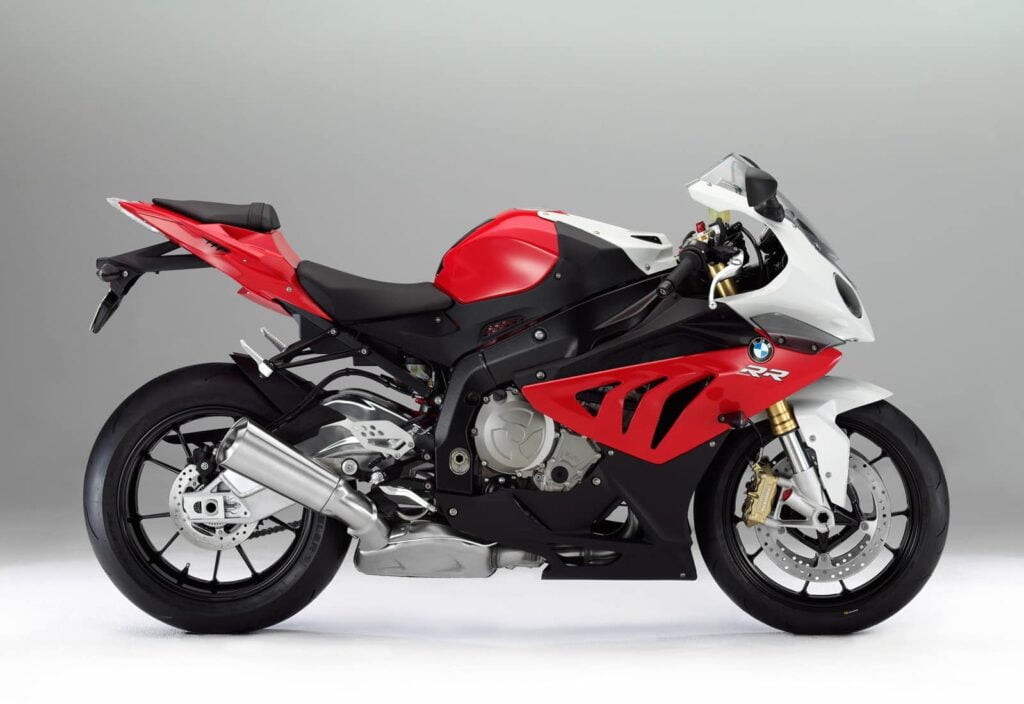 The 2014+ BMW S1000RR has cruise control