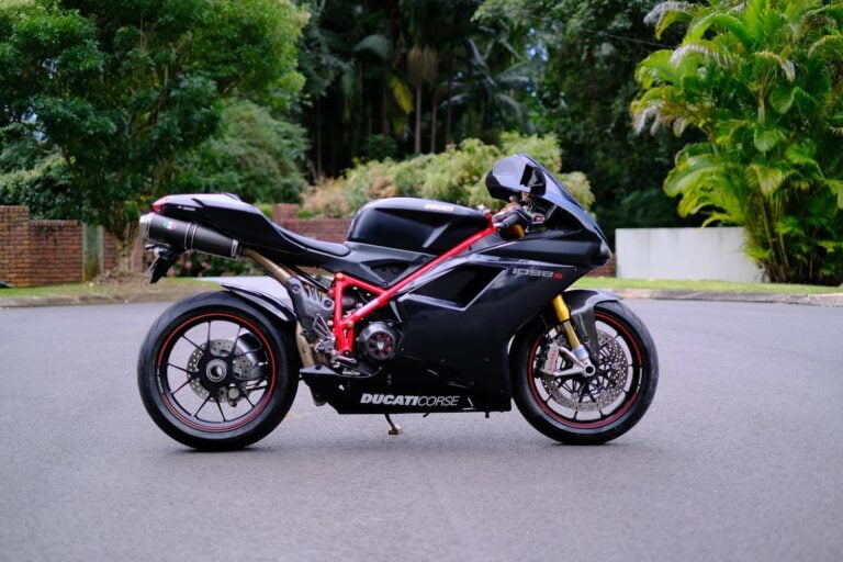 The Dogs of War: A Review of My Ducati 1098S