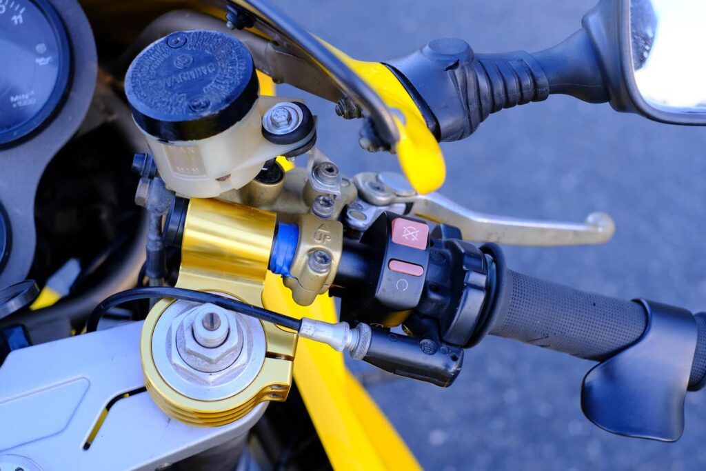 Ducati Supersport 900SS right controls