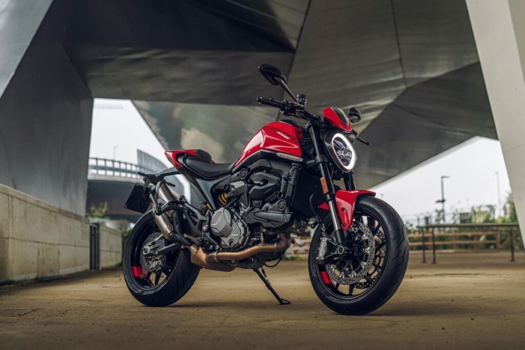 Motorcycle photography with headlights on - ducati monster 2021