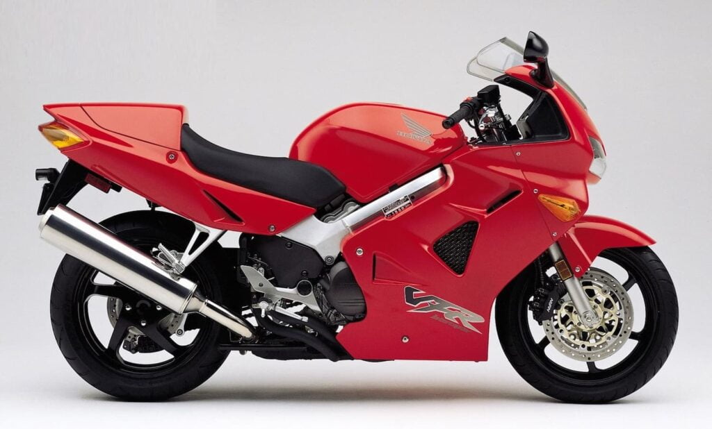 Red 5th gen 1998 Honda VFR800 Red