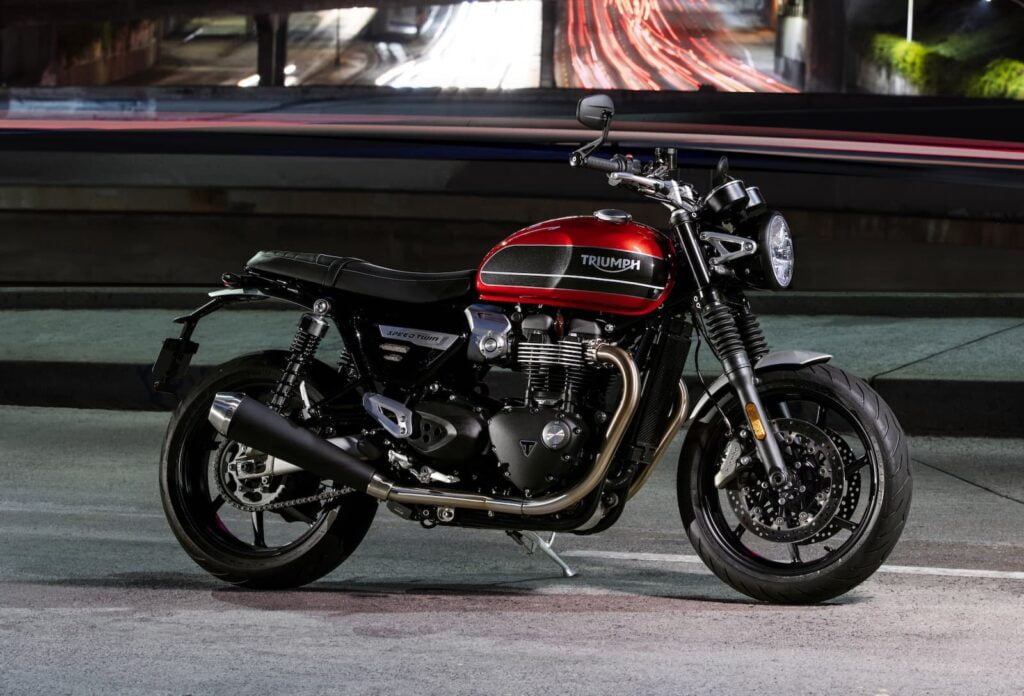 2019 Triumph Speed Twin alternative to the BMW R nineT