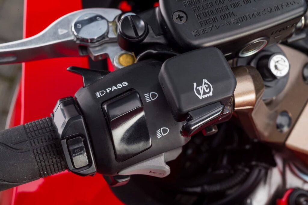 Traction control and heated grips controls on Honda VFR800