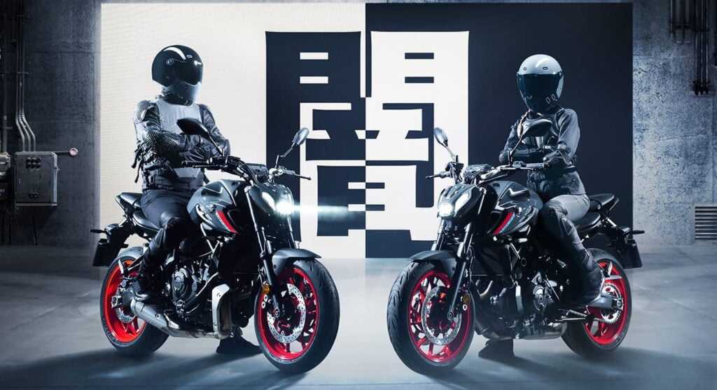 Yamaha MT-07 riding position