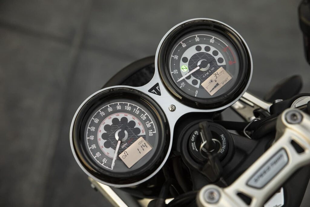 Gauges/clocks of the Triumph Speed Twin