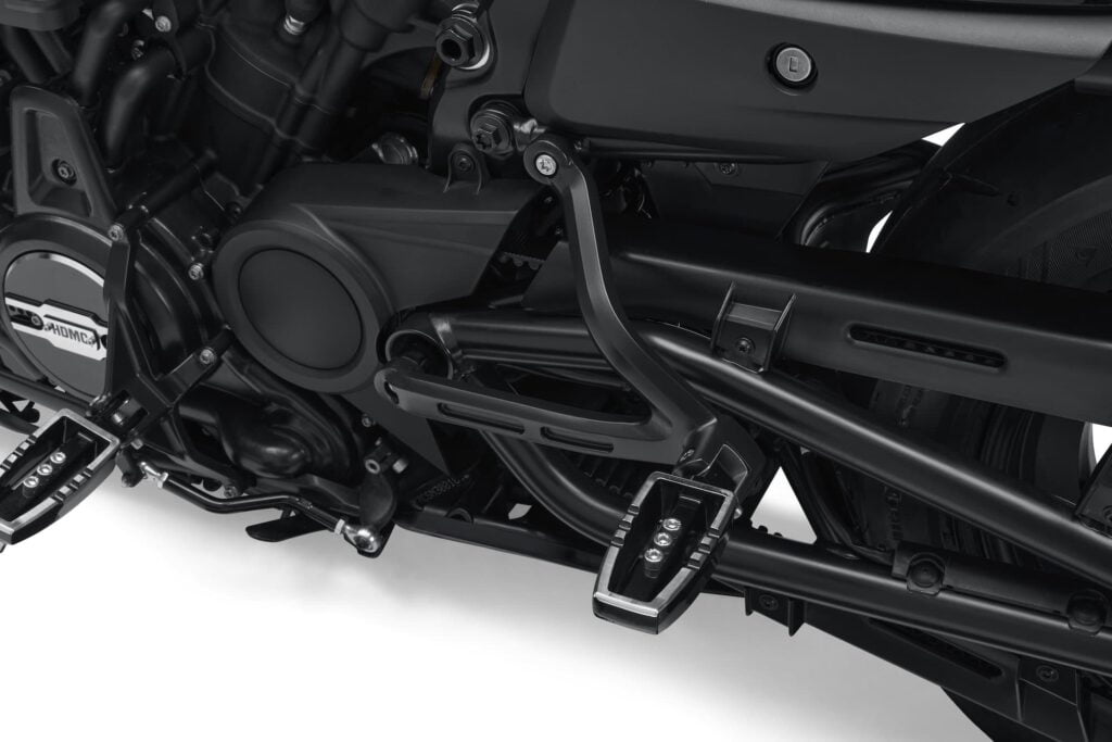 2021 Harley Davidson Sportster S controls