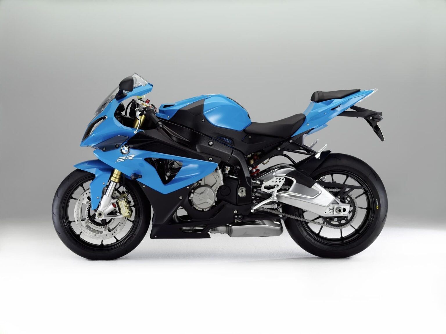 BMW S 1000 RR Buyer's Guide — Speed + Sensibility (MY2023)