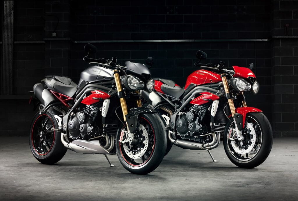 The Triumph Speed Triple Model history, 1994-today. 15 Triumph Speed Triple R and S 2016 2017