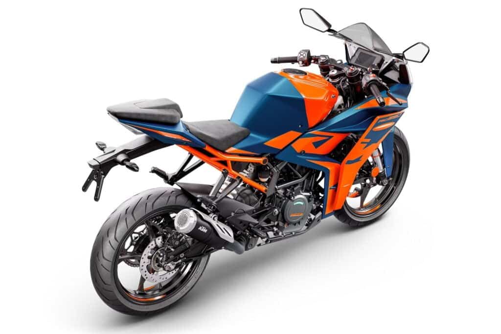 2022 KTM RC 390 controls