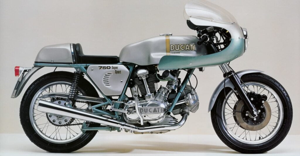 Ducati Super Sport 750 inspiration for the Paul Smart 1000 L.E. SportClassic sm