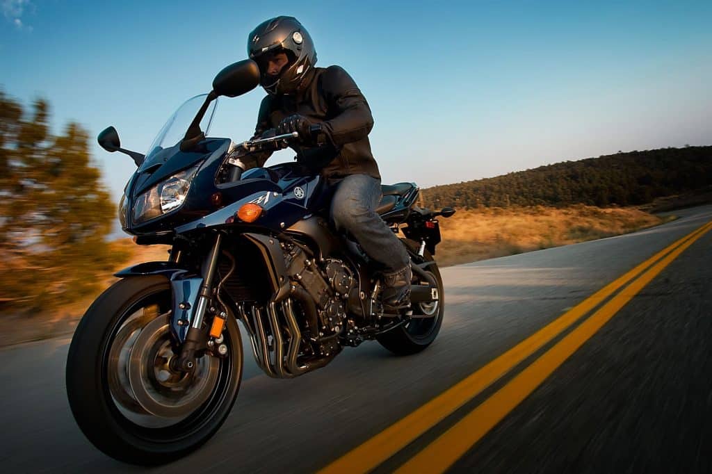 2013 Yamaha FZ1 Fazer fairing riding action shot