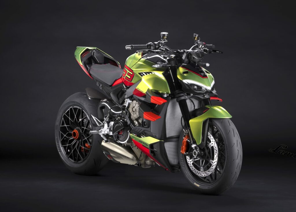 Ducati Streetfighter V4 Lamborghini Studio rhs 3-4 solo