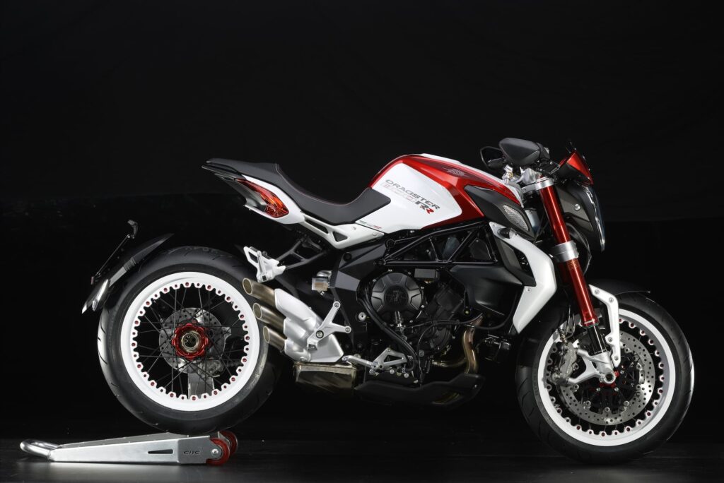 MV Agusta Brutale Dragster 800 RR RHS on track stand - EICMA Most Beautiful Bike