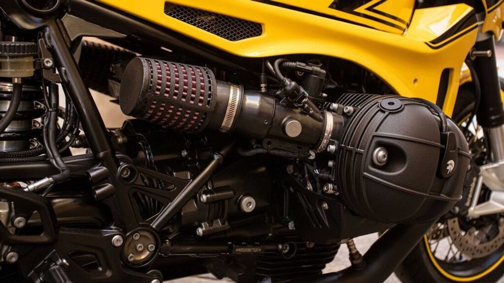 ARES Bullet BMW R nineT Cafe Racer - pod filters