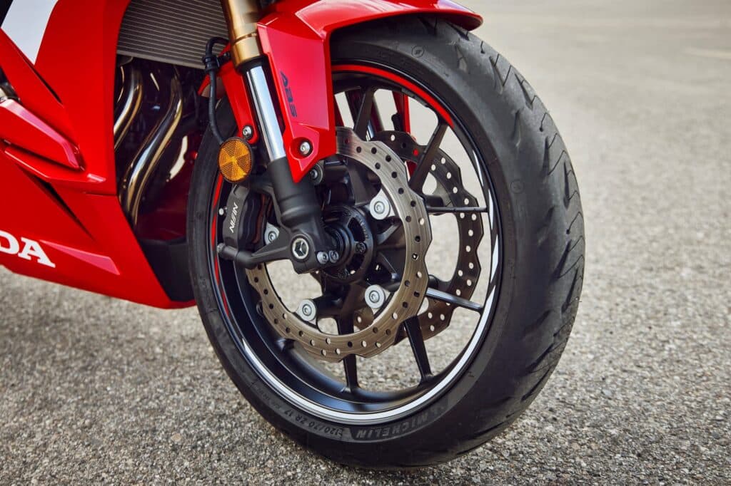 2022 Honda CBR500R Detail twin front disc brakes