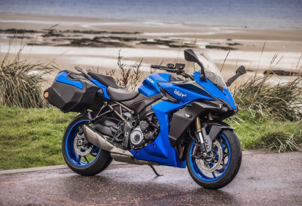 Suzuki GSX-S1000GT hero image static