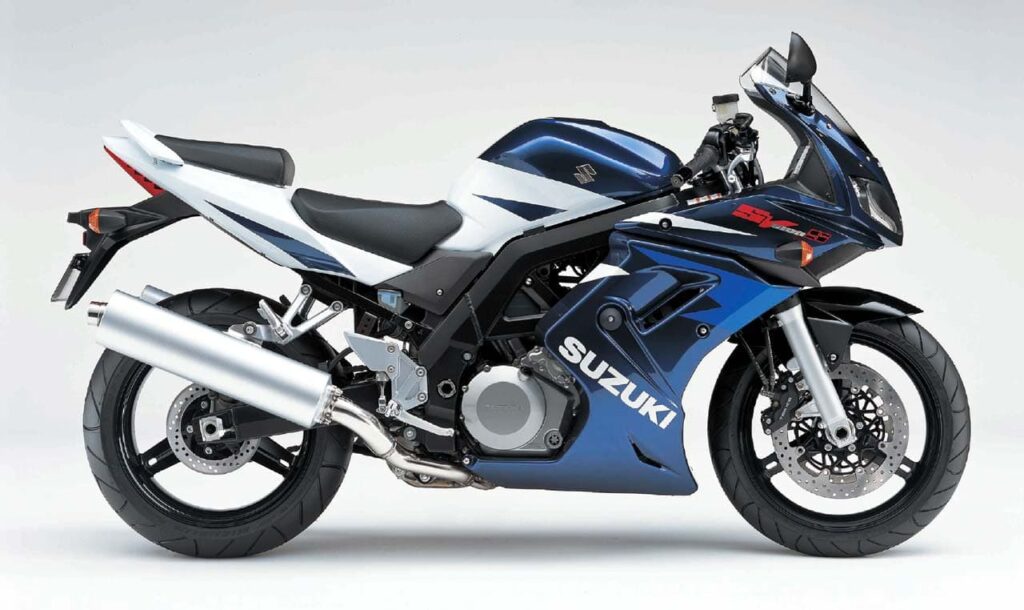 Suzuki SV1000SZ Studio 1