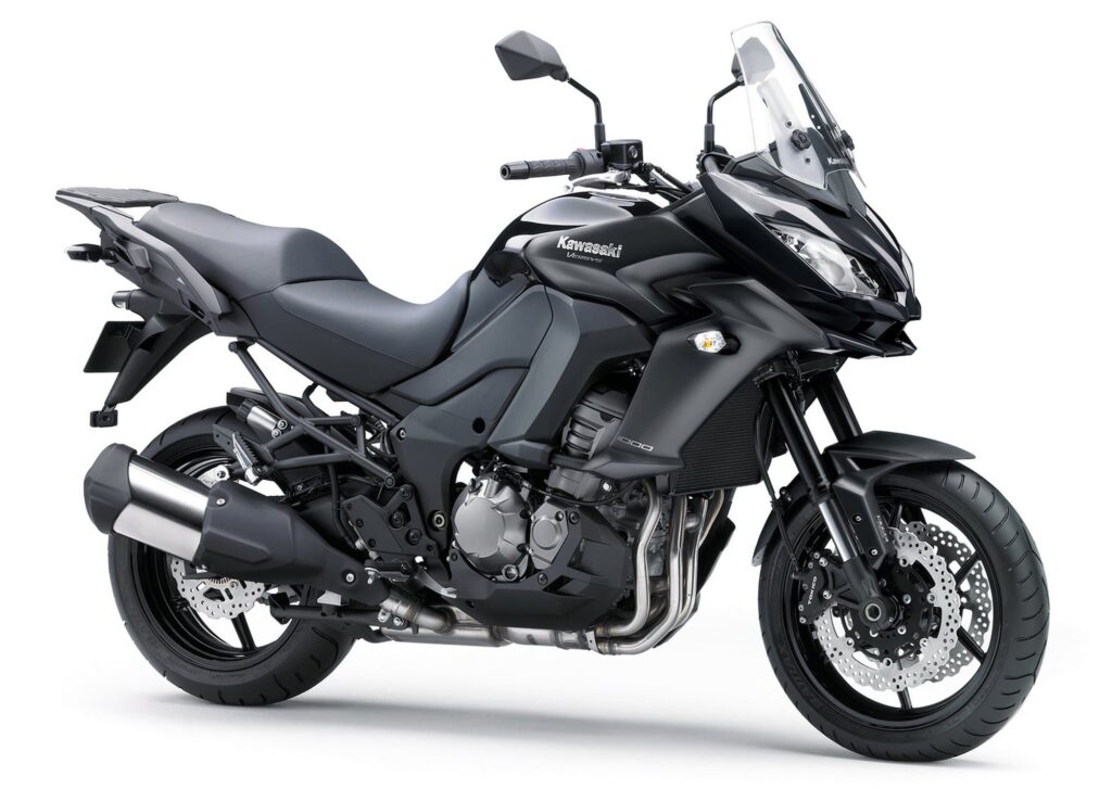 2015 Gen 2 Kawasaki Versys 1000 RHS front 3-4 black