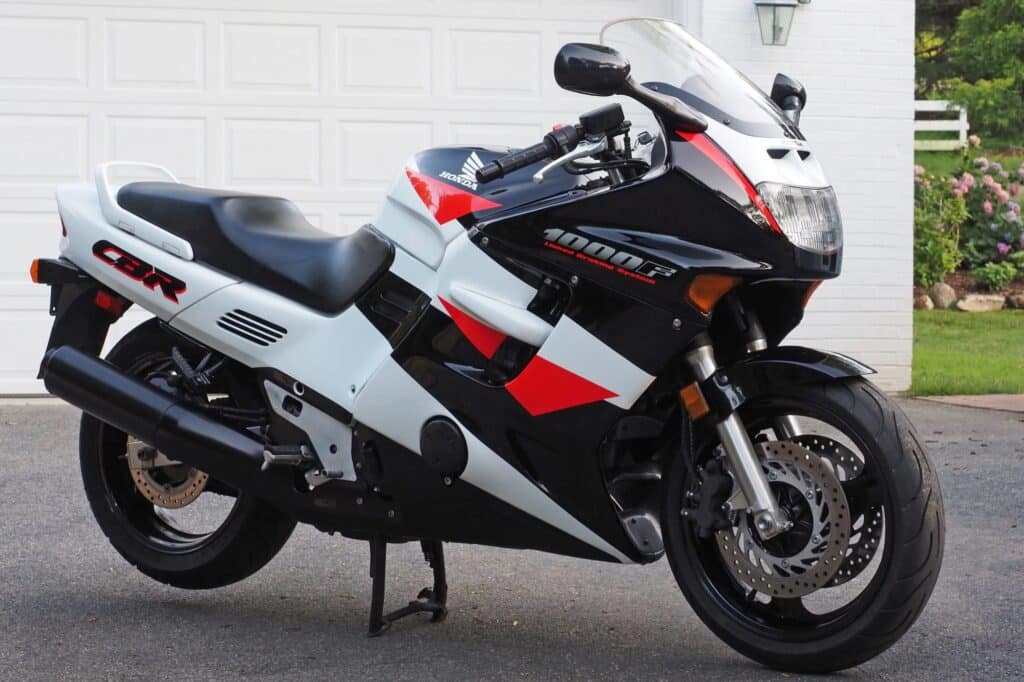 Honda CBR1000R 1994 on BAT