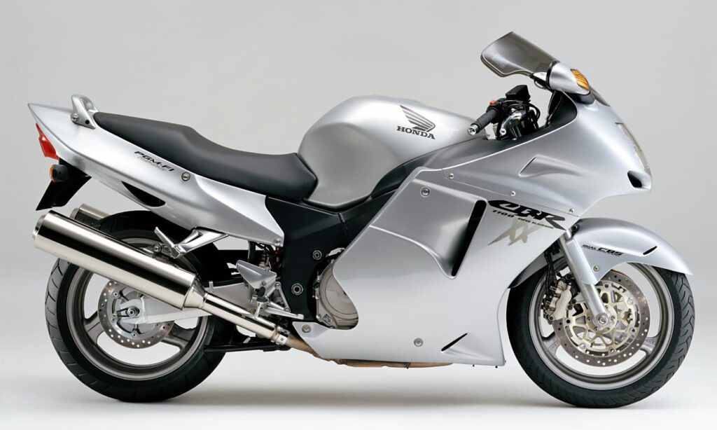 Honda CBR1100XX Blackbird silver RHS studio