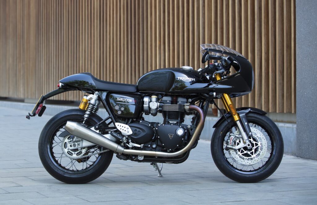 Triumph Thruxton RS with cafe racer cowl dolphin fairing