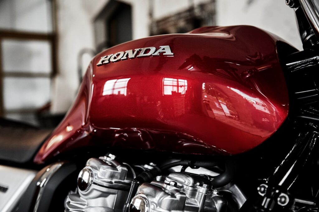 2017 Honda CB1100 EX red tank seamless