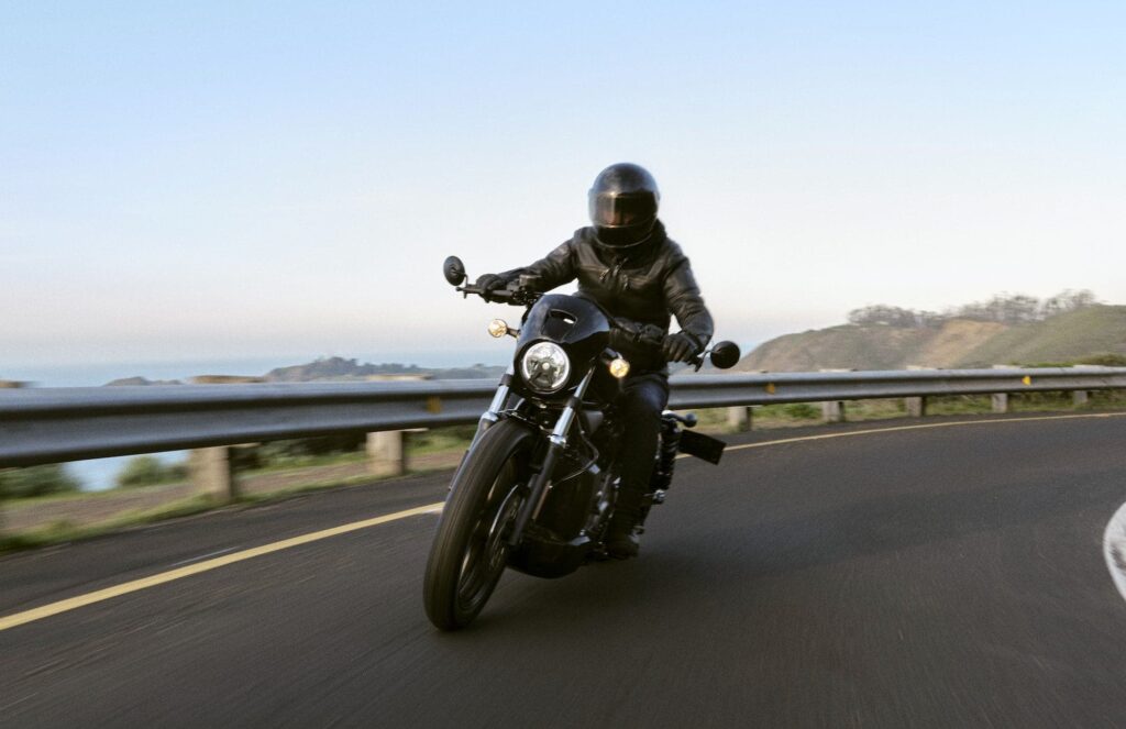 2022 Harley-Davidson Nightster RH975 action riding