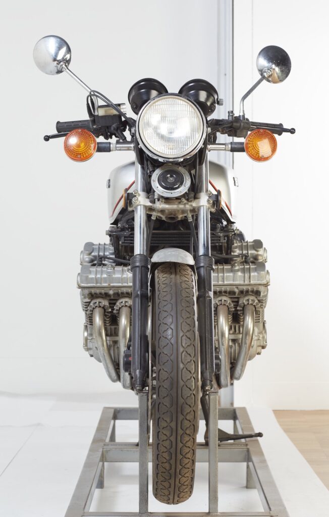 Honda CBX1000 Front on widthnot too wide
