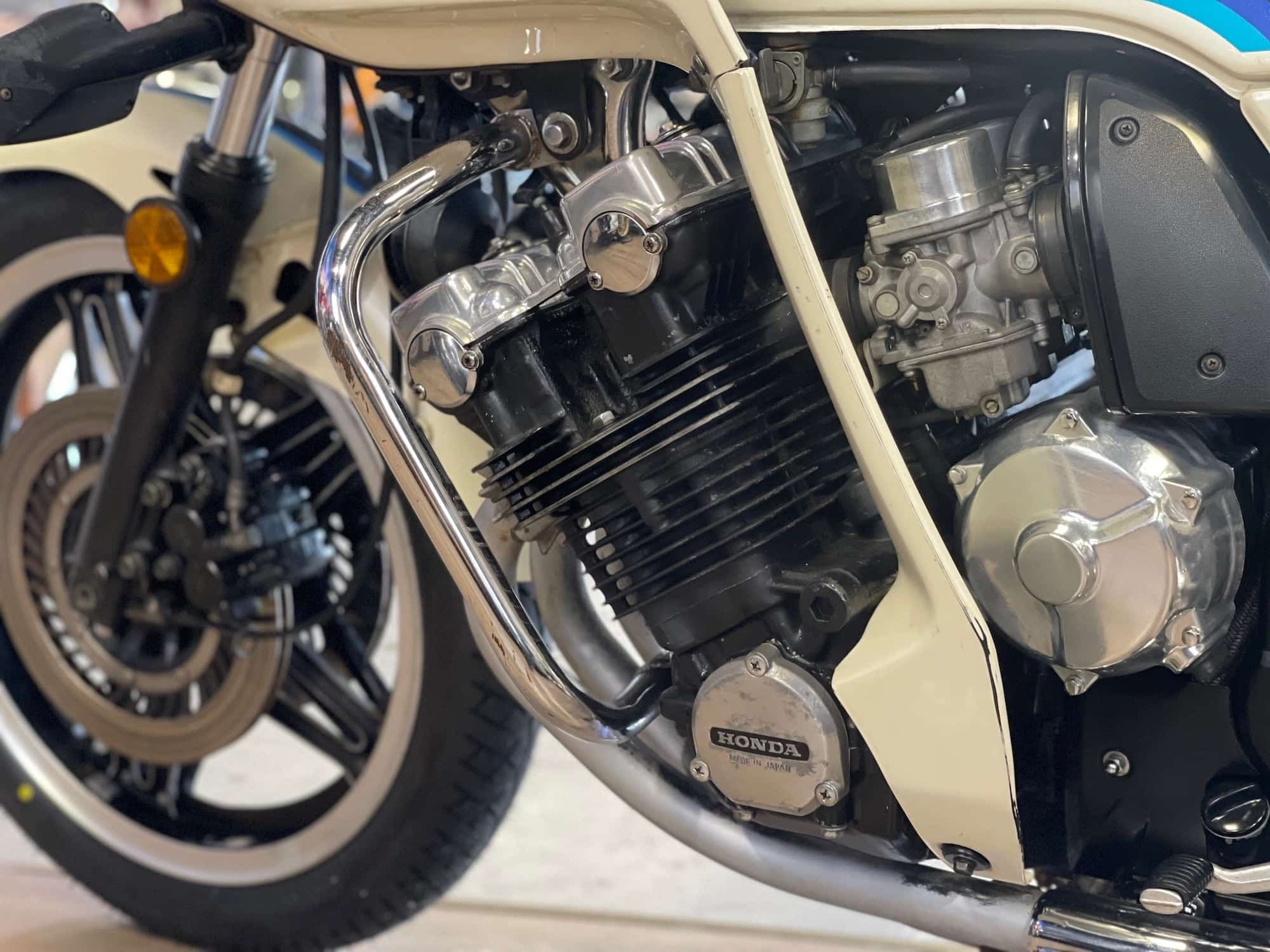 The Honda CBX - An Unusual Japanese Inline-6 Cylinder Motorcycle