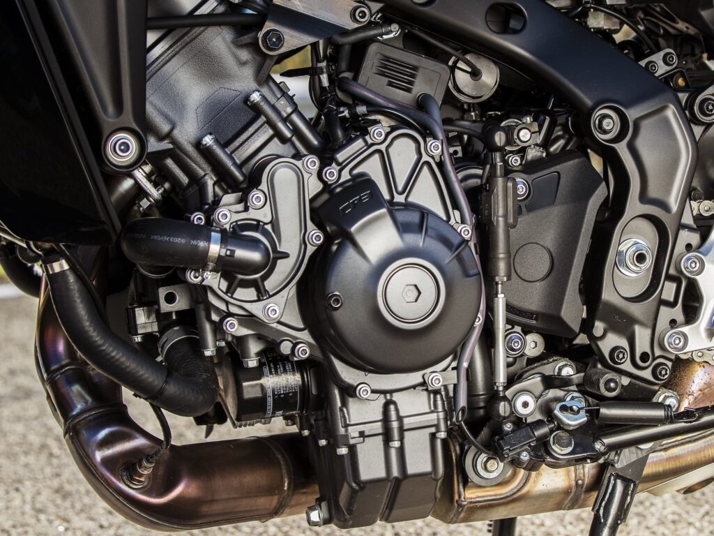 Yamaha Tracer 9 GT engine detail