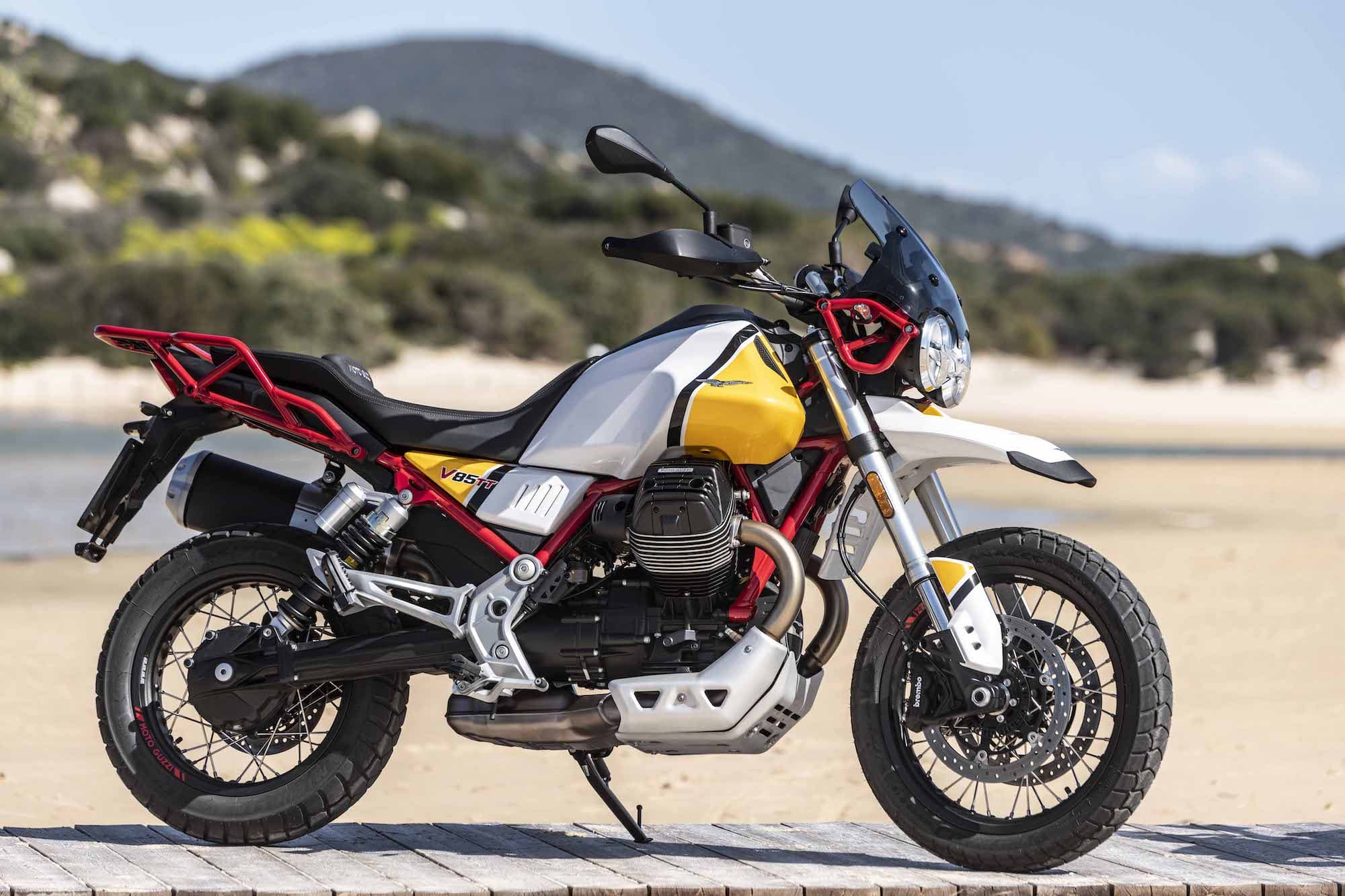 Moto guzzi adventure bike 2018 on sale