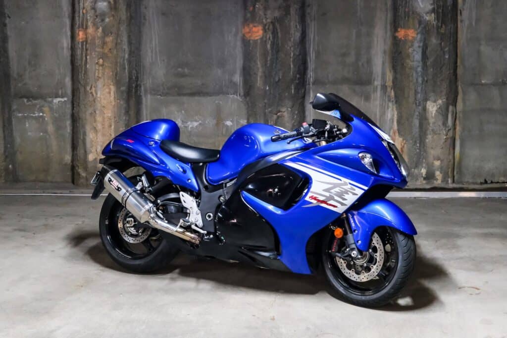 2016 Dana Blue Suzuki Hayabusa GSX1300R in garage web