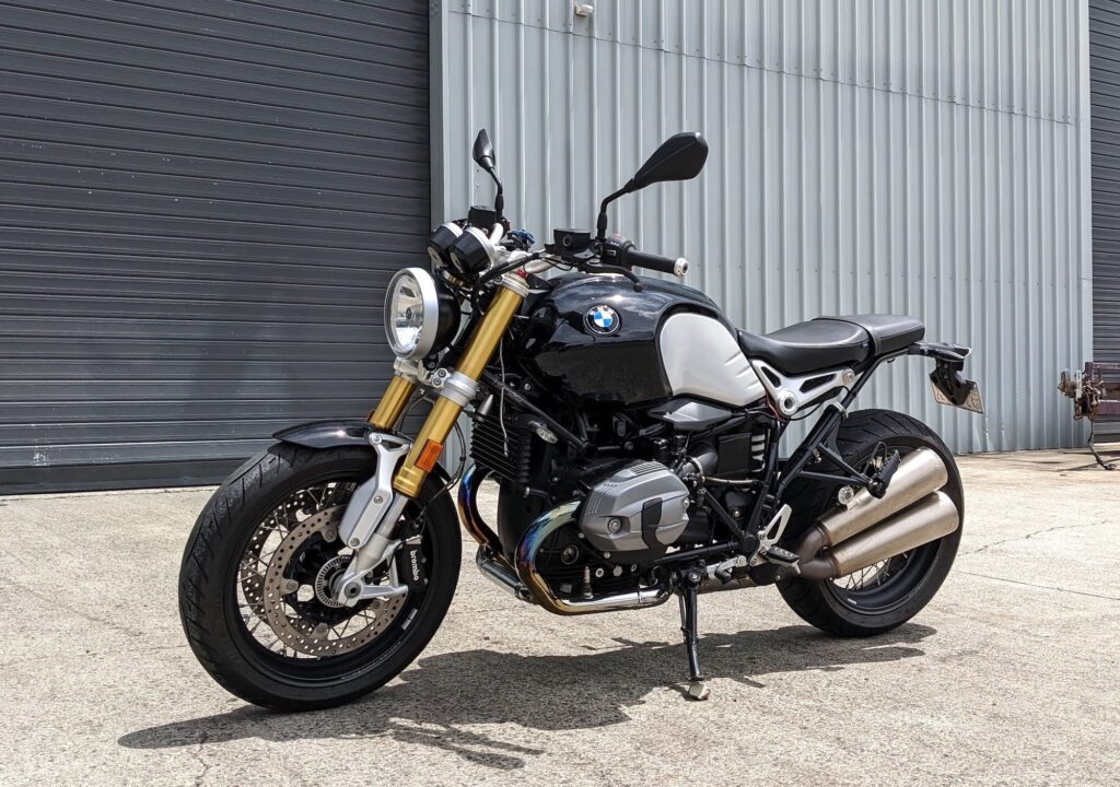 Dana's BMW R nineT 2017 outside storage unit