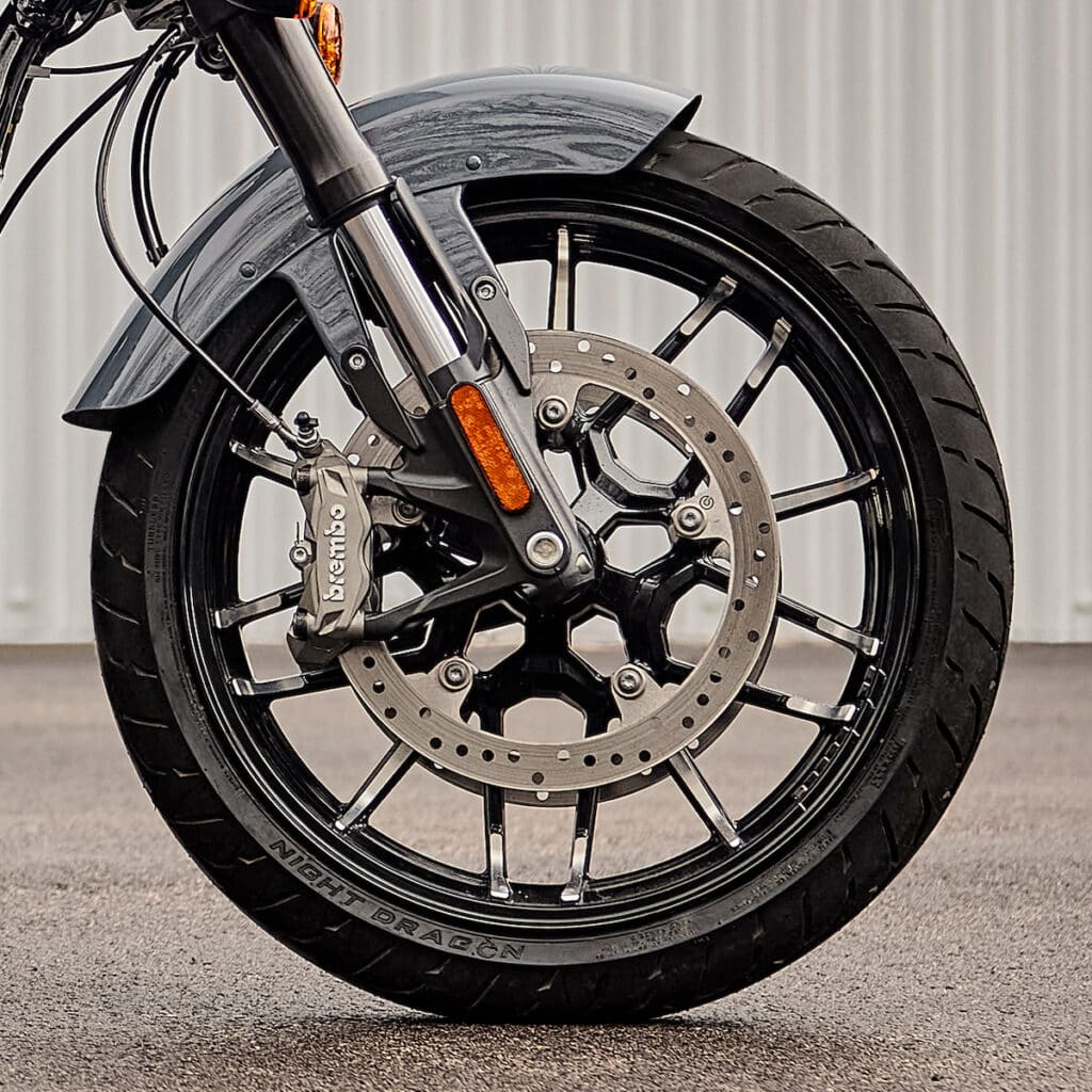 2023 Indian Sport Chief front suspension and brakes