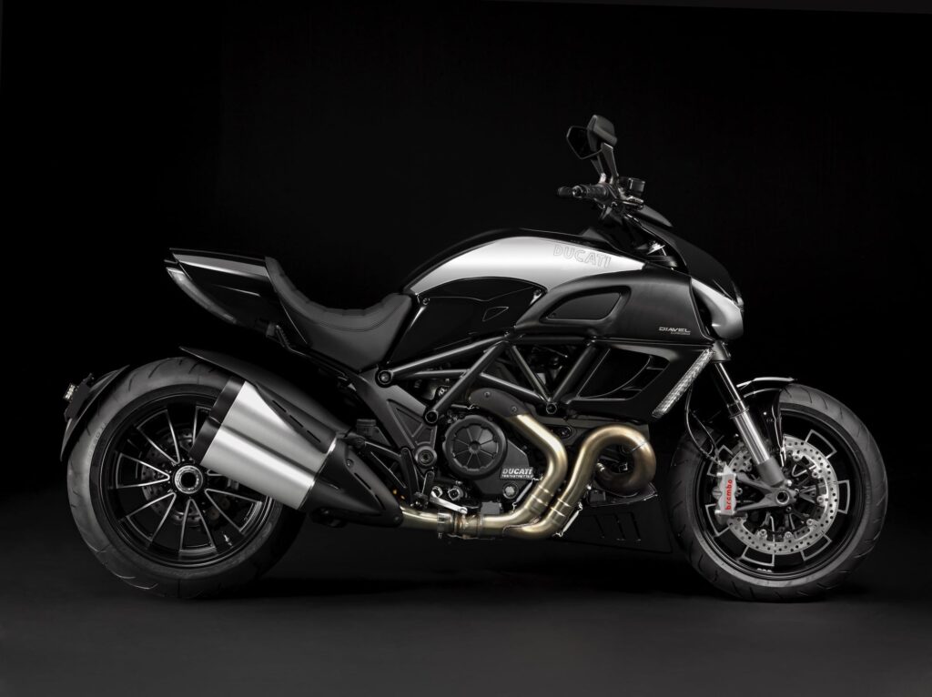 2012 Ducati Diavel Cromo Studio RHS