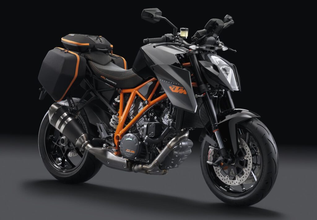 2015 KTM Super Duke GT web