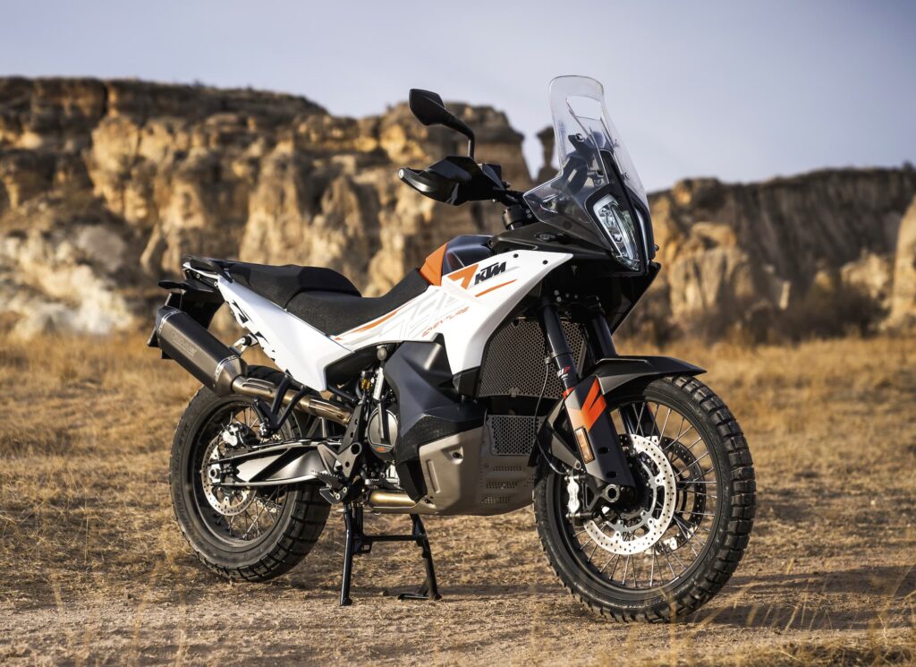 2023 KTM 790 Adventure RHS 3-4 static web