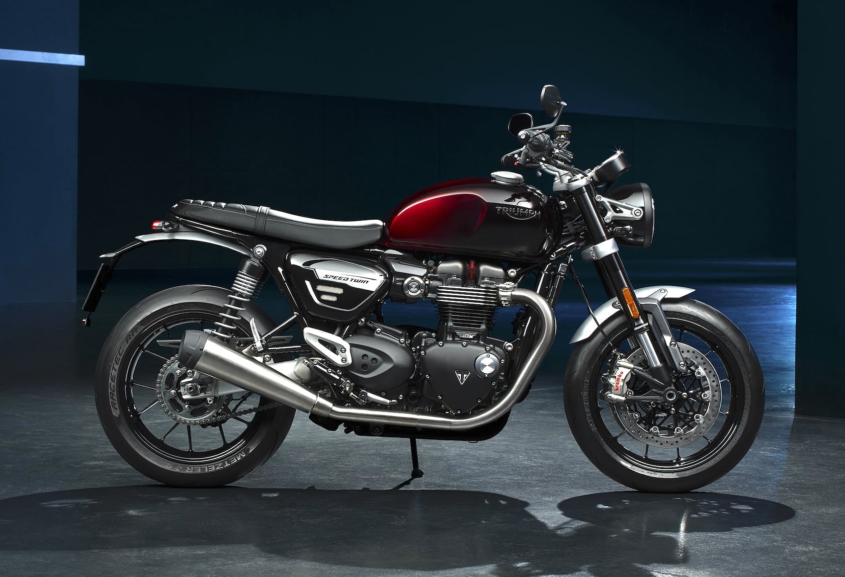 2024 Triumph Speed Twin 1200 Red Stealth Edition